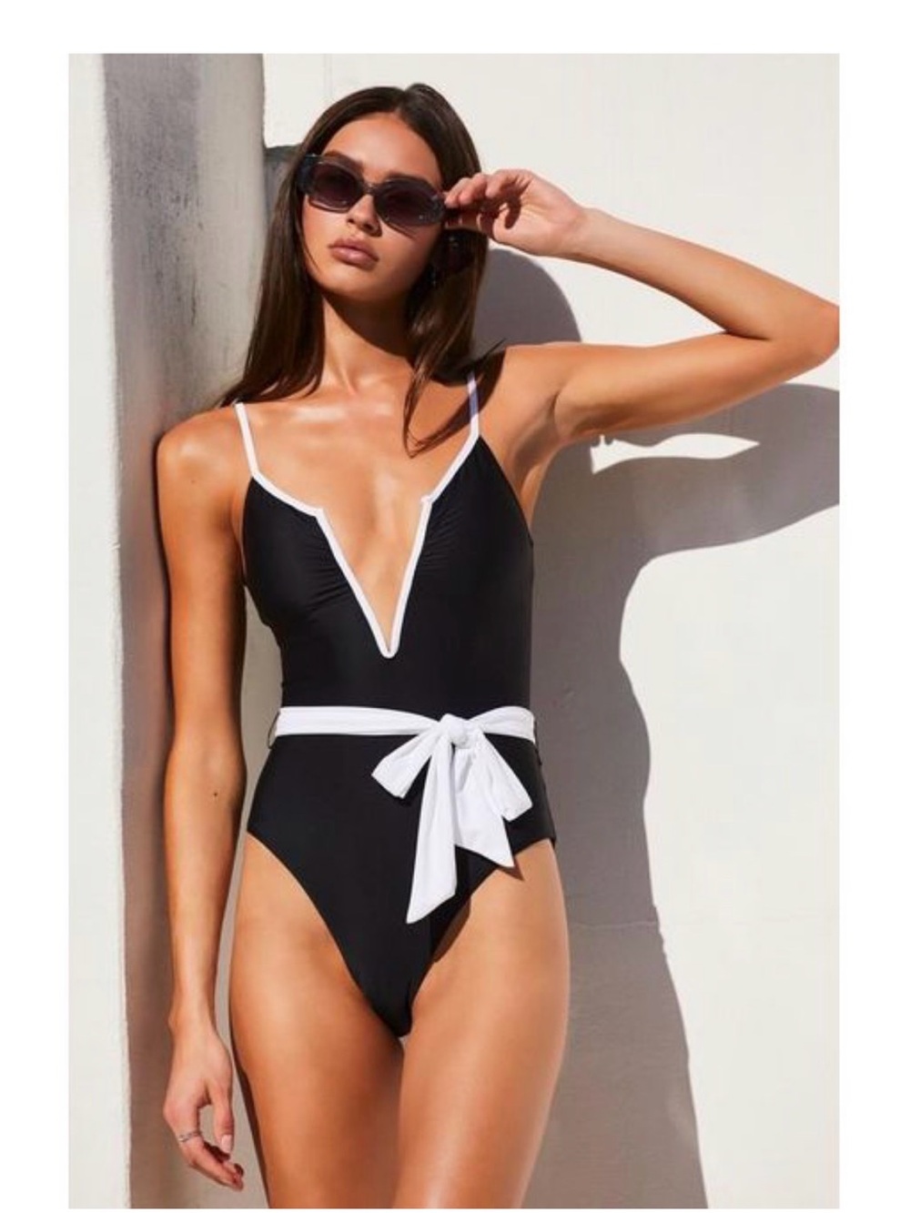 Women's Black Poolside Chic And Color Block One-Piece Swimsuit